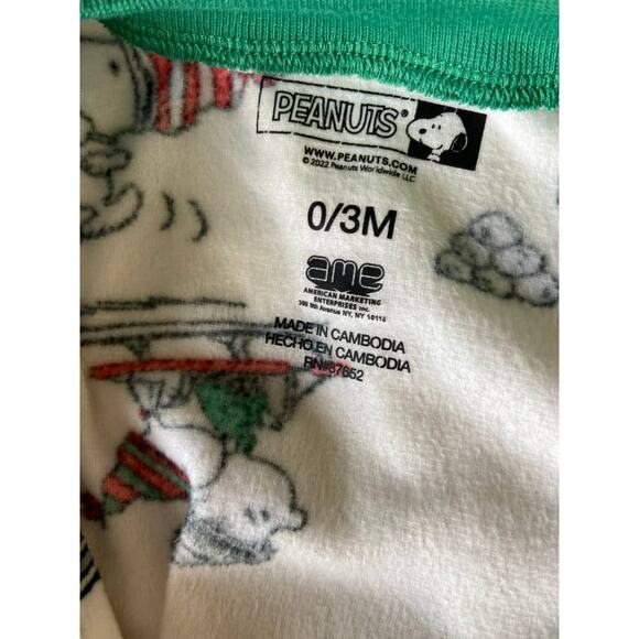 Peanuts One Piece Blanket Sleeper Christmas Holiday Pajamas Infants 0/3 mos - Picture 4 of 5